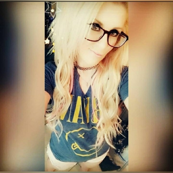 Meet your Posher, Cameron - Picture 5 of 11